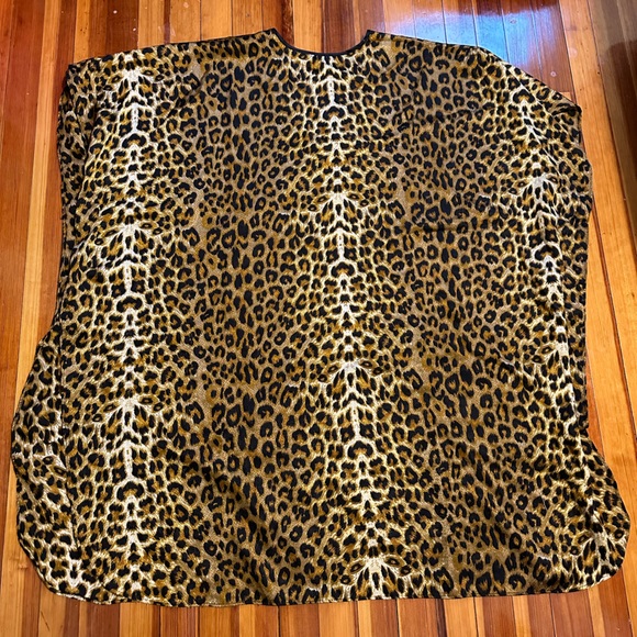 Leopard Print Cover-up/Moo-Moo - Picture 3 of 3